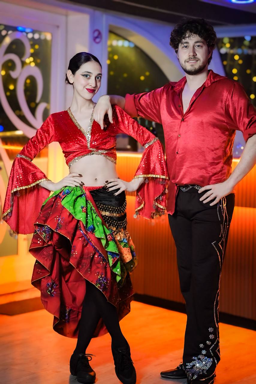 Dinner Cruise Back Area No Alcohol (Round-Trip Transfer) 