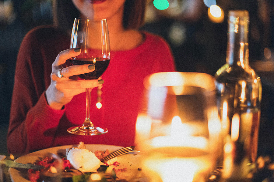 Celebrate Women’s Day in style aboard a luxurious Bosphorus Dinner Cruise