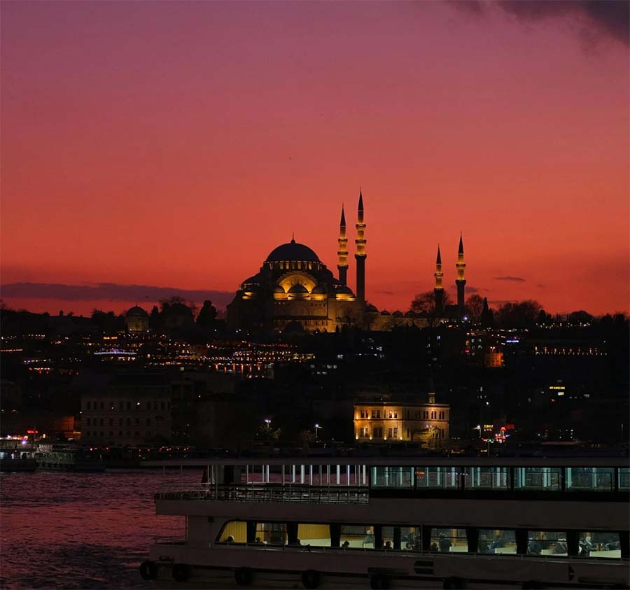 Sail the Bosphorus – A Feast for All Senses 